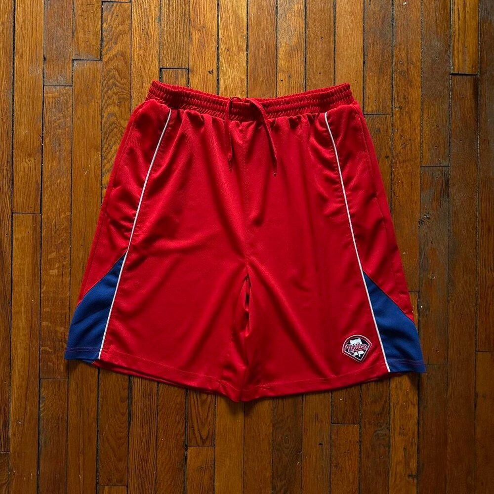 Vintage Y2K True Fan MLB Genuine‎ Philadelphia Phillies Men Red Athletic Shorts